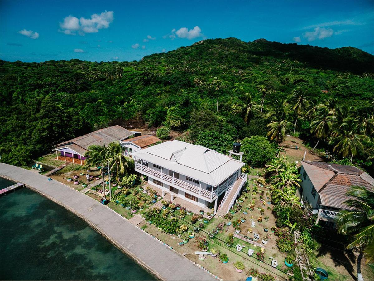 Posada Sunshine Paradise Providencia Island エクステリア 写真